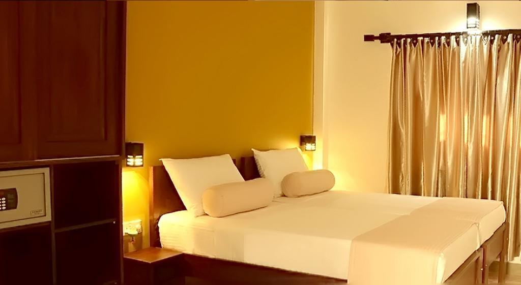 Inlak Garden Hotel Negombo Rum bild