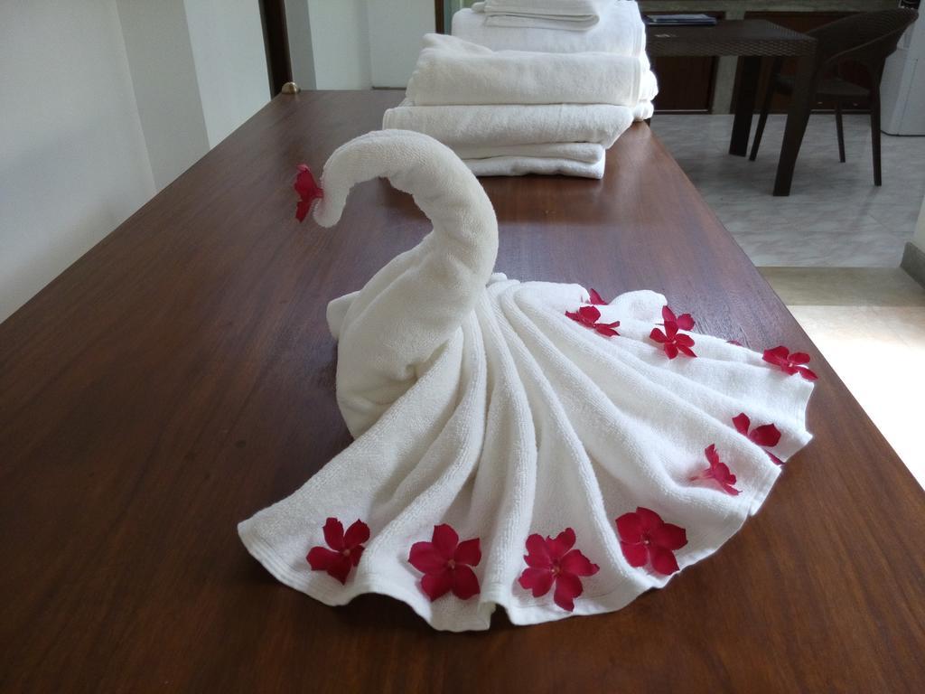 Inlak Garden Hotel Negombo Exteriör bild